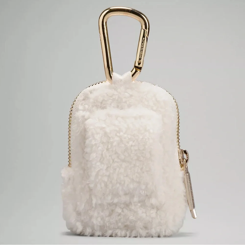 Lululemon Nano Clip On Backpack White Fleece Nwt - Picture 2 of 5